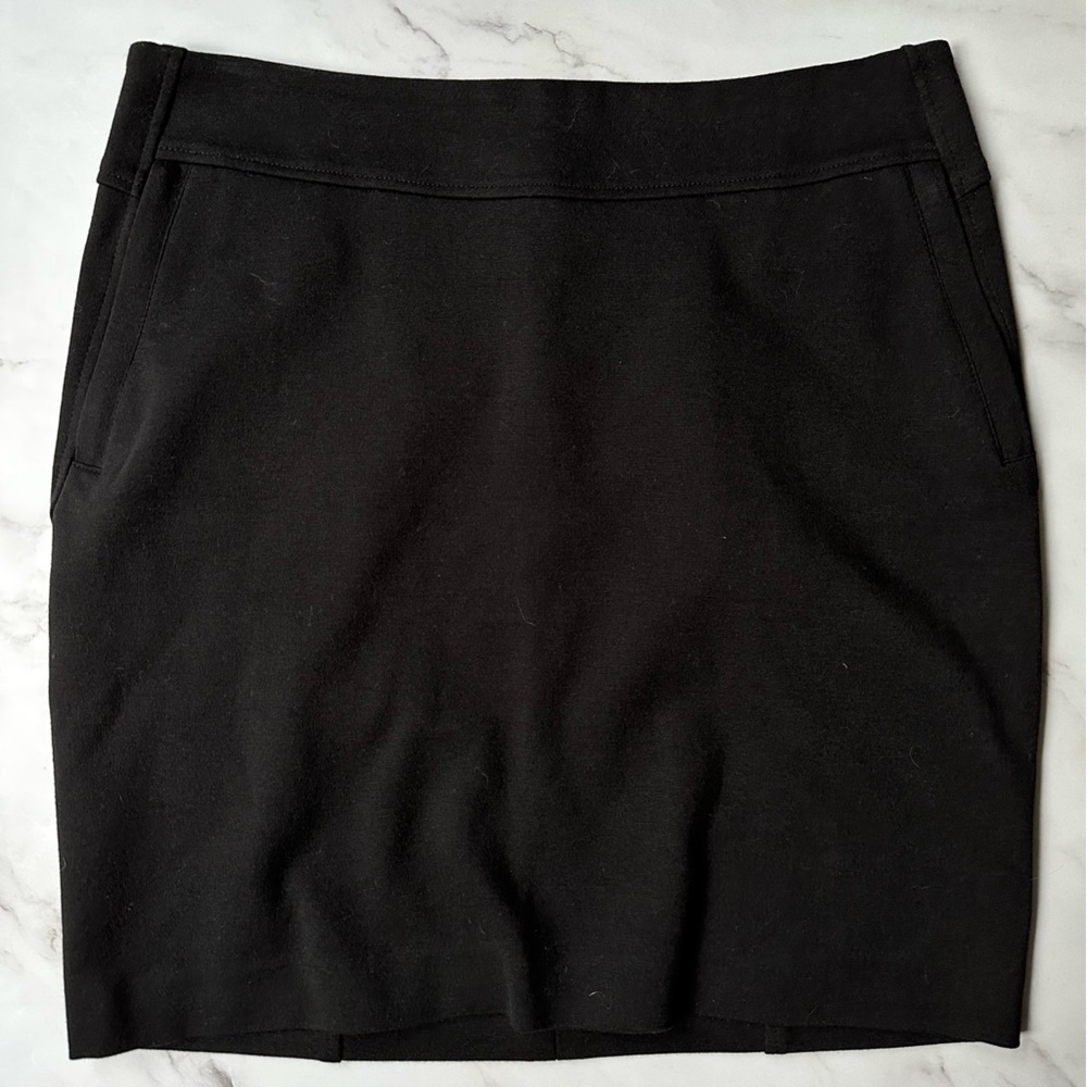 DKNY US 6 Black Skirt